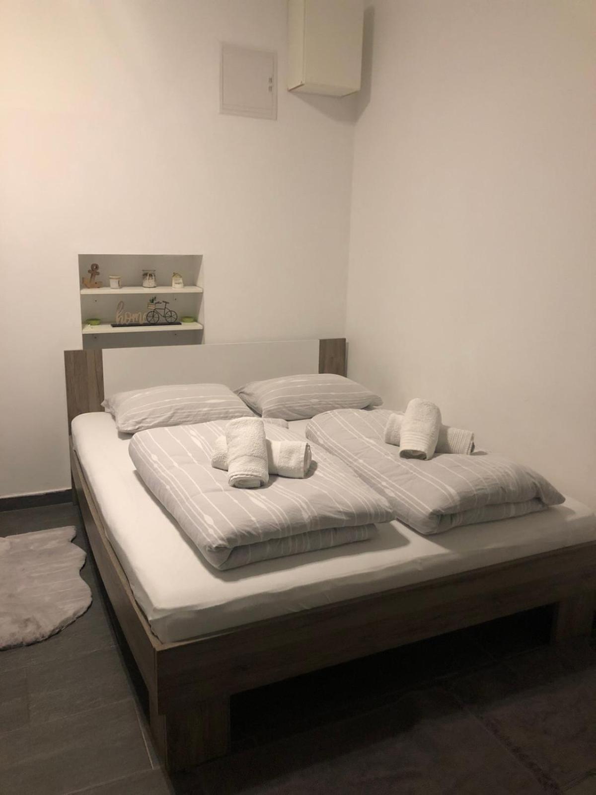 Apartment Deni Pula Rum bild